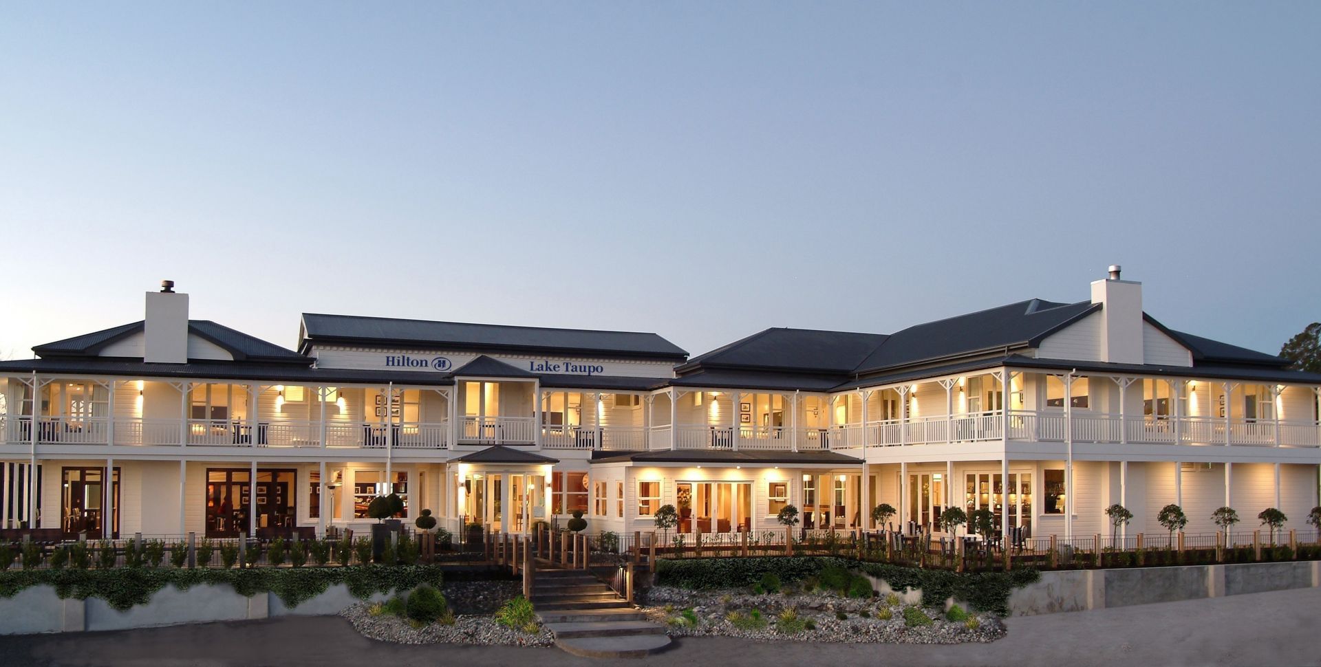  Hilton Lake Taupo_Exterior